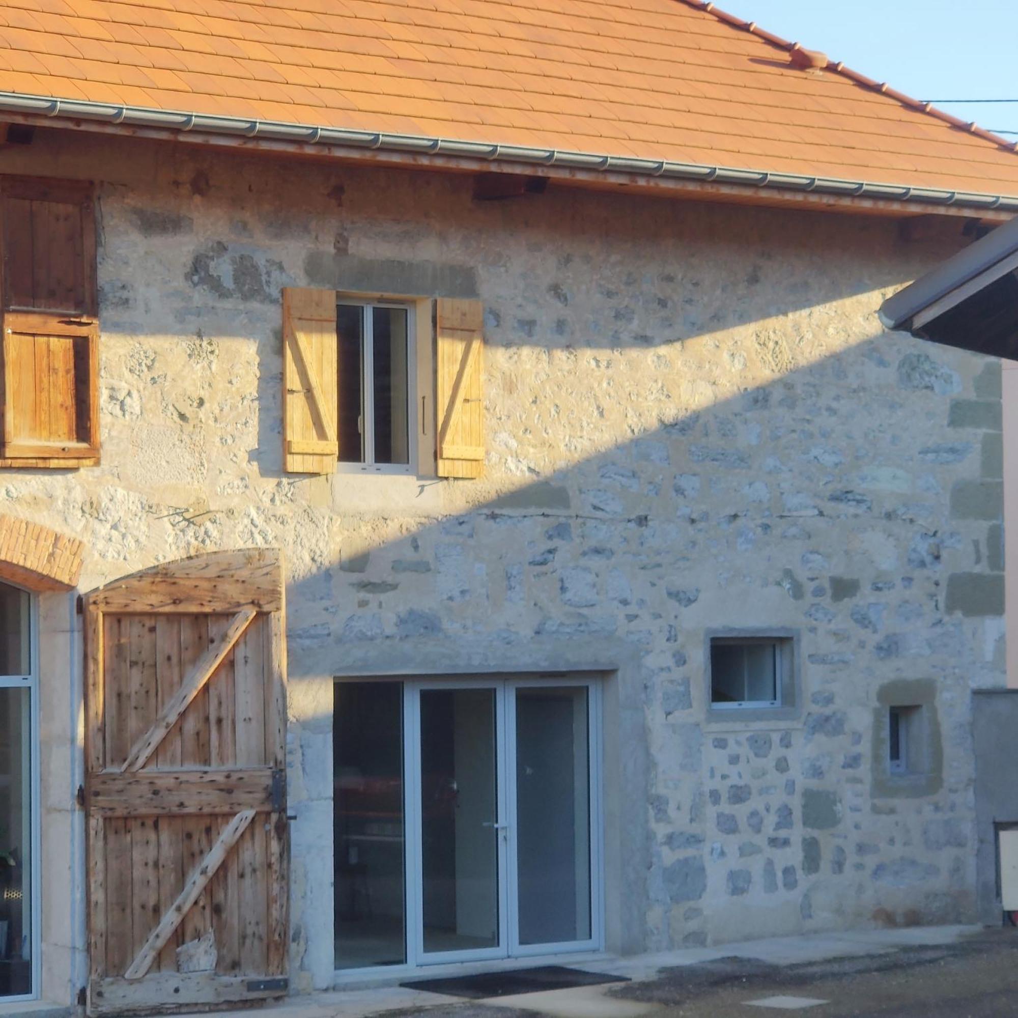 Au Coin Du Chemin Hotel Chambéry Exterior foto